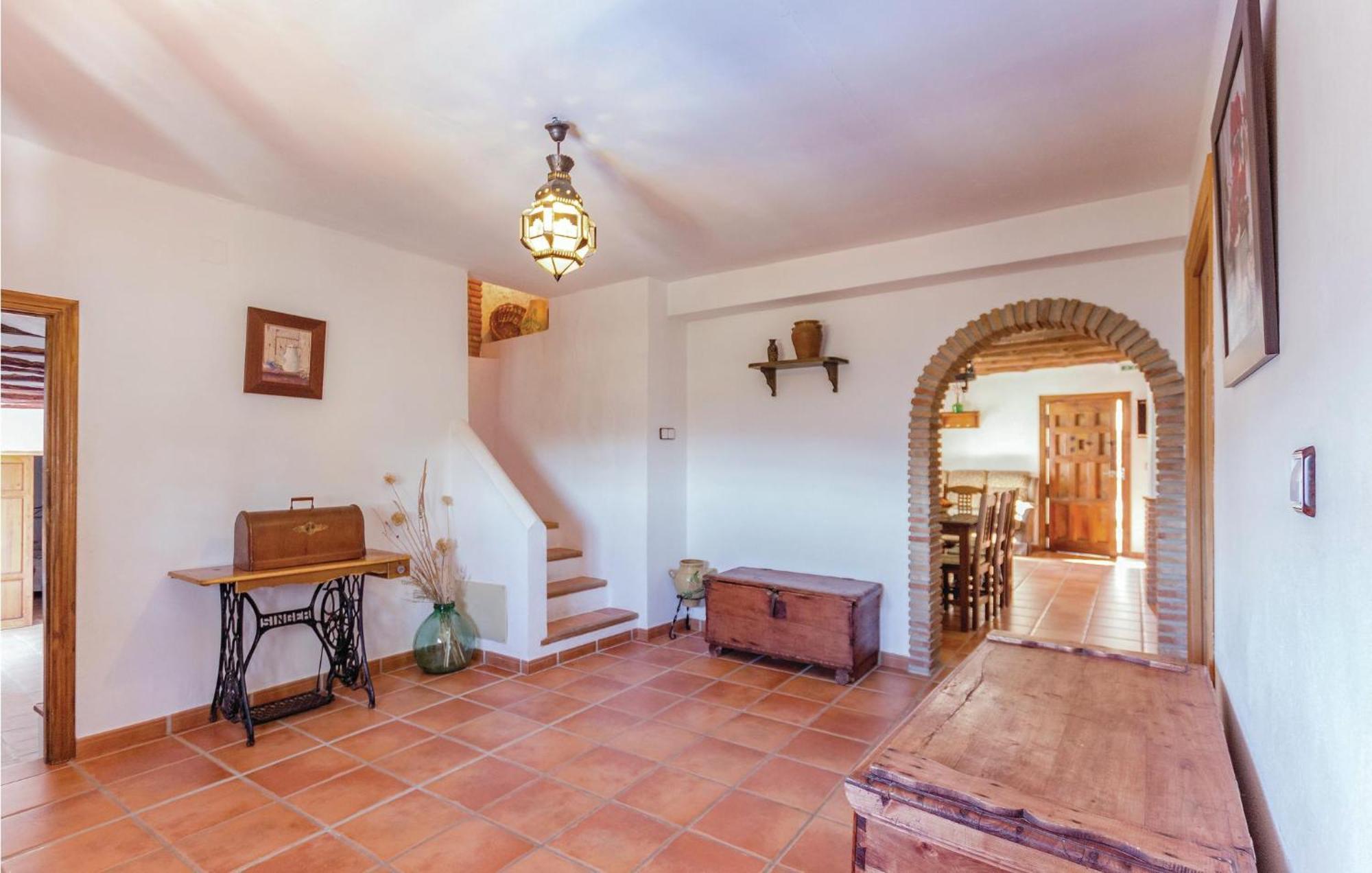 8 Bedroom Lovely Home In Иснахар Экстерьер фото